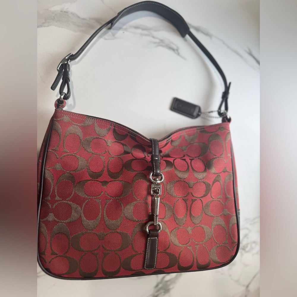 Coach Red Signature Jacquard Hampton Clip Bag #6091 - Picture 3 of 8